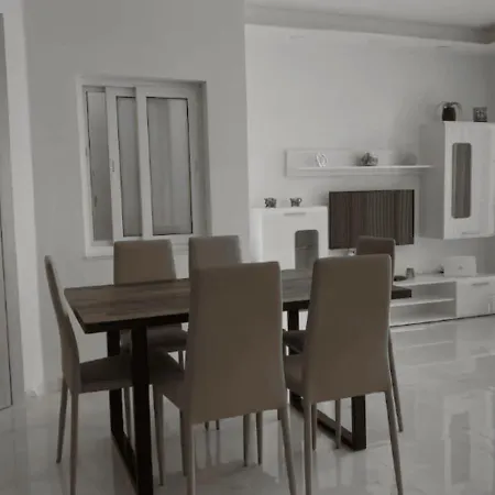 Lovely 1-bedroom Penthouse With Bbq Area *